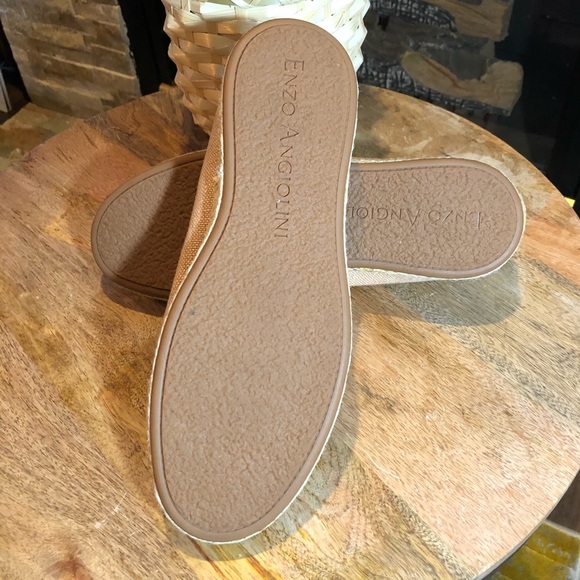 Enzo Angiolini Vayatama Jute & Silver Espadrilles - Picture 8 of 8